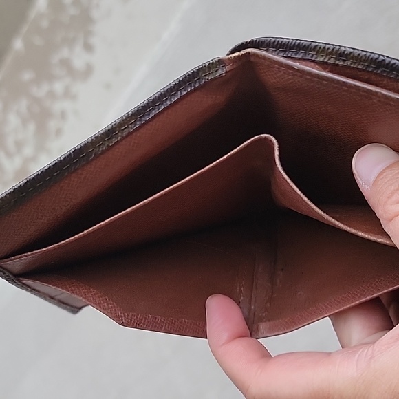Authentic Louis Vuitton Wallet - Picture 6 of 12